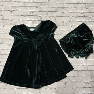 Starting Out Velvet Dress Set in Deep Green